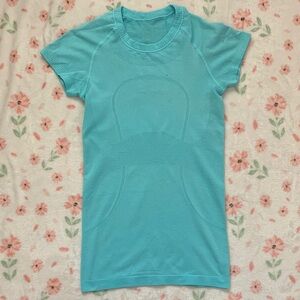 Aqua Short Sleeve lululemon swiftly tech!